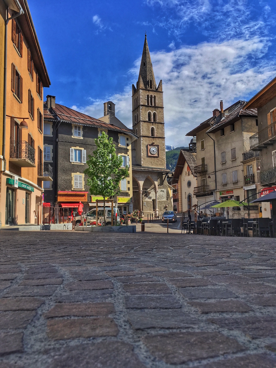 Place et Eglise Guillestre