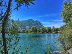 On the lake of Eygliers