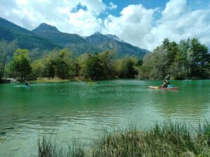 kayak sur le lac de saint crépin